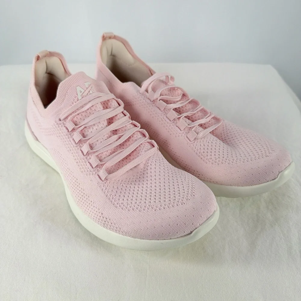 APL Techloom Breeze Sneaker‎ in Bleached Pink/Ivory Size 9.5